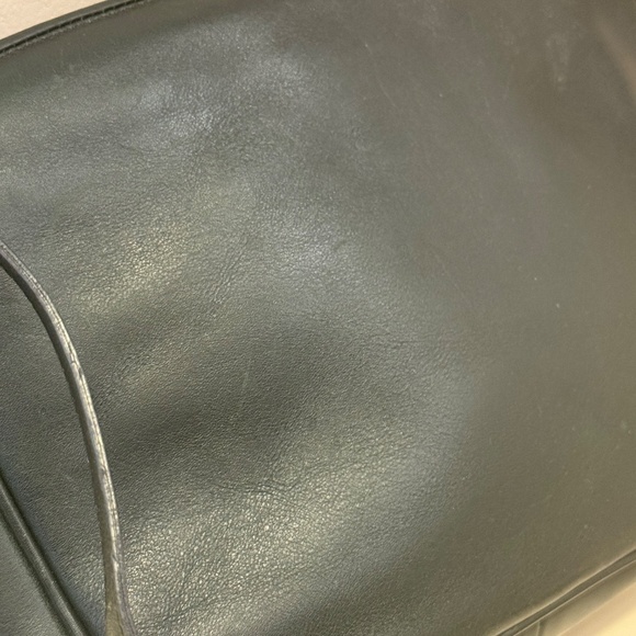 Vintage Salvatore Ferragamo Dark Green Leather Shoulder Bag -Excellent Condition - Picture 5 of 10